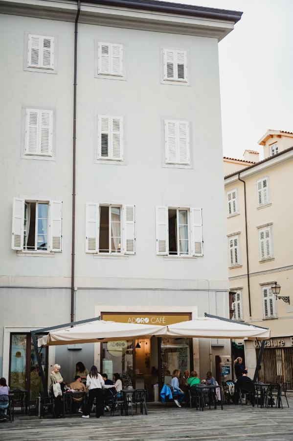 Monolocale Marino In Centro Storico Apartment Trieste Exterior photo