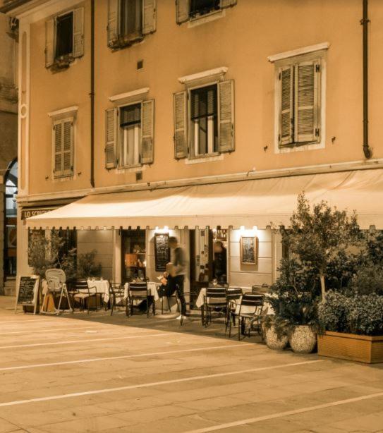 Monolocale Marino In Centro Storico Apartment Trieste Exterior photo